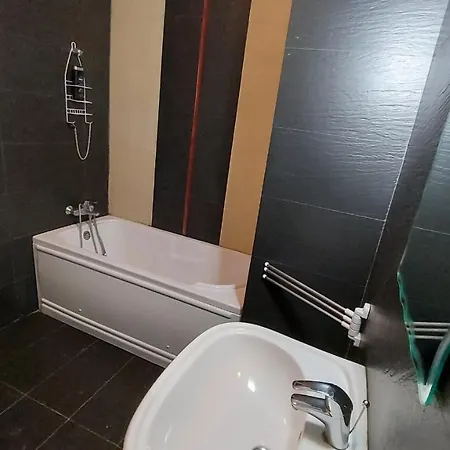 Coral E2 Apartment