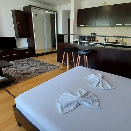 Coral E2 Apartment