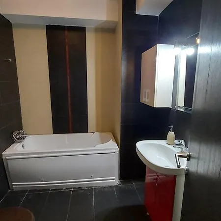 Coral E2 Apartment *