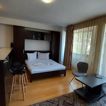 Coral E2 Apartment
